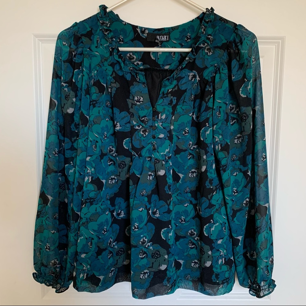 a.n.a A New Approach Floral Top